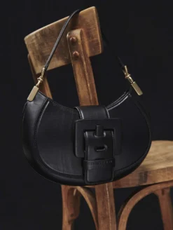 Sac "Kiss Me" En Cuir Noir -barbarabui Soldes Magasin BB 071123 08 1225copie