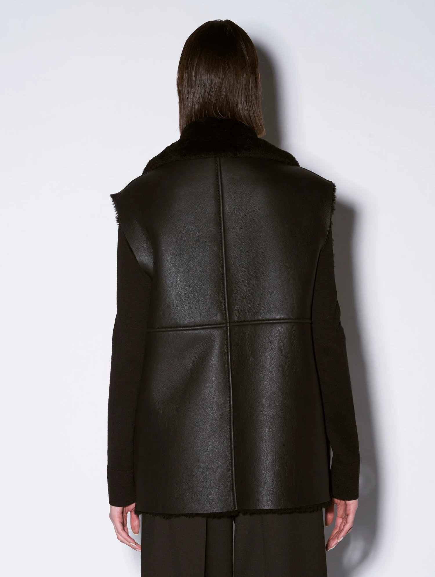 Blouson Sans Manches En Peau Lainée Noir 6 Blouson Sans Manches En Peau Lainée Noir – Image 6