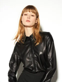 Chemise Cintrée En Cuir Plongé Noire