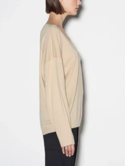 Pull Col V Coupe Oversize En Maille écru -barbarabui Soldes Magasin C4201XXA 31 image 3 79bece89 8ef9 45fc 9577 5a7fd1cad8e6