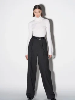 Pull à Col Roulé Piercing En Maille Mérinos Ivoire