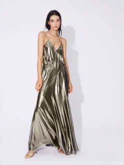 Robe Longue à Fines Bretelles En Lamé Gold