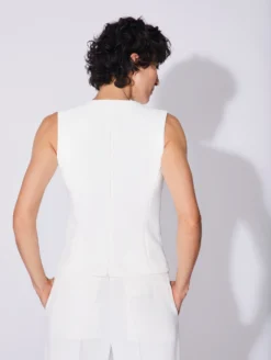 Top Sans Manches En Crêpe Blanc à Boucle Bijou -barbarabui Soldes Magasin D1424EEA 11 image 4 4eac3161 a125 4def b876 e5b9b6f53b9a