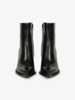 Boots En Cuir Noir -barbarabui Soldes Magasin D5149ABC 10 image 4 49c5b52f ebb6 4c17 b06d 29d418b61178