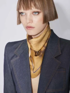 Foulard En Soie à Imprimé Estampe -barbarabui Soldes Magasin D9010DSA 12 image 4 086b67eb 1504 4ad6 a038 1277ff1da74c