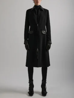 Robe De Jour En Crêpe Noire Détails Cuir -barbarabui Soldes Magasin E1319EEA 10 additional 876a27cc 37a9 4524 8391 5c6e227574cd