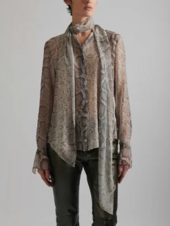 Chemise à Lavallière En Georgette Imprimé Python -barbarabui Soldes Magasin E1406ERN 1159 additional cd8d0011 5d70 49fe 923f 9d986eff6526