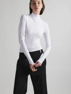 Pull Ă Col Montant En Maille Seconde Peau Blanc
