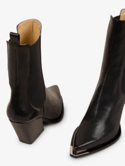 Boots élastiqués En Cuir Noir -barbarabui Soldes Magasin E5169CME 10 image 5 316ece11 db8c 4de4 820b 97915f63ada6