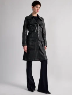 Manteau Trench-coat En Cuir Plongé Navy -barbarabui Soldes Magasin barbara bui F1180FUF 55 image 1 c6a98d4d 132b 4d18 a1c7 efc4872abb29