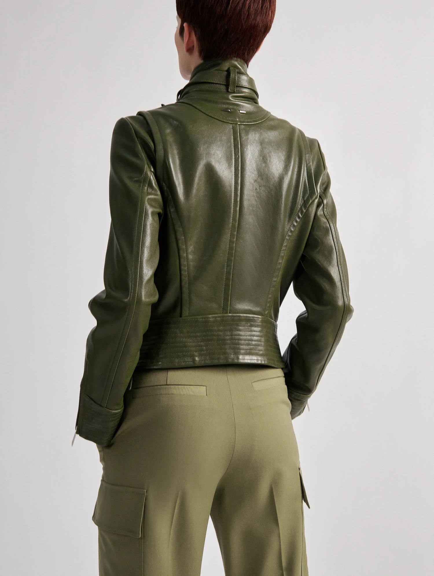 Blouson à Col Montant En Cuir Plongé Kaki 2 Blouson à Col Montant En Cuir Plongé Kaki – Image 2