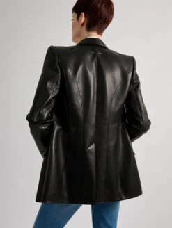 Veste Col Châle Cintrée En Cuir Plongé Noire -barbarabui Soldes Magasin barbara bui F1289KUL 10 image 5 f1fde41e 156e 4745 ba3b 5dde3c283d14