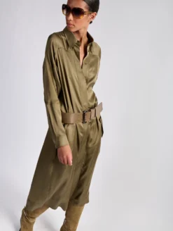 Robe Chemise En Satin De Viscose Léger Vert Olive