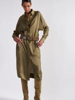 Robe Chemise En Satin De Viscose Léger Vert Olive -barbarabui Soldes Magasin barbara bui F1321FEK 37 image 4 6a5e177c 7e93 4899 8579 54eb748940a3
