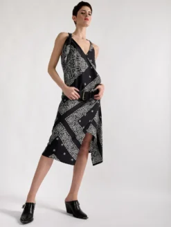 Robe Foulard En Twill De Soie Imprimé Bandana -barbarabui Soldes Magasin barbara bui F1334FRS 1011 image 3 dfb566b2 5940 45cc a2e4 b678019f1a5d