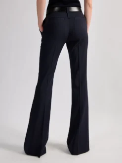 Pantalon Bootleg En Gabardine Stretch Navy -barbarabui Soldes Magasin barbara bui F1617FEG 55 image 3 3491c842 a684 446c b595 1c5255c03cf3