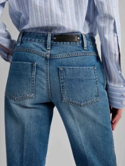 Jean Flare En Denim Bleu 15 Jean Flare En Denim Bleu -barbarabui Soldes Magasin barbara bui F1624FLF 30 image 7 74486bea b599 4c74 9ba8 fc9176d1073a