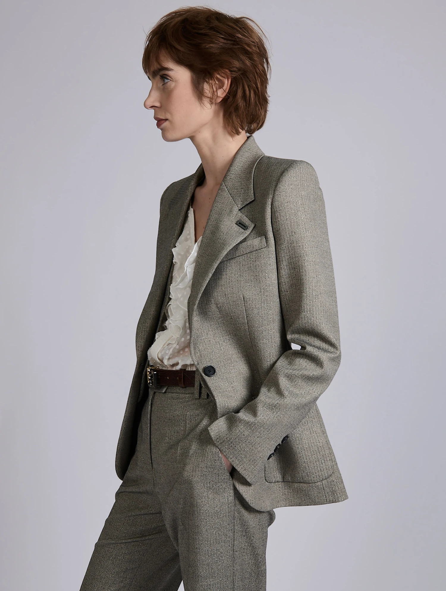 Veste Cintrée à Micro Chevrons Grise 4 Veste Cintrée à Micro Chevrons Grise – Image 4